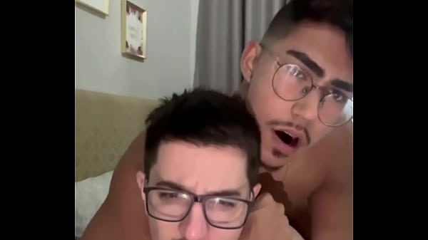 Sentando Na Pica Do Novinho Da Escola - Parte Ii thumbnail