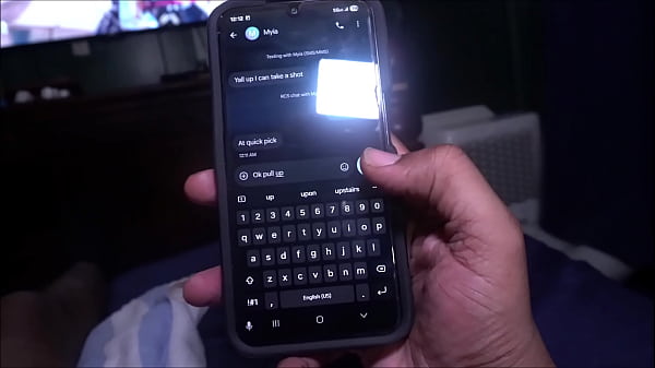 Play MP4 - DarkChocolateBarbie always make my veins pop when she polish that pole