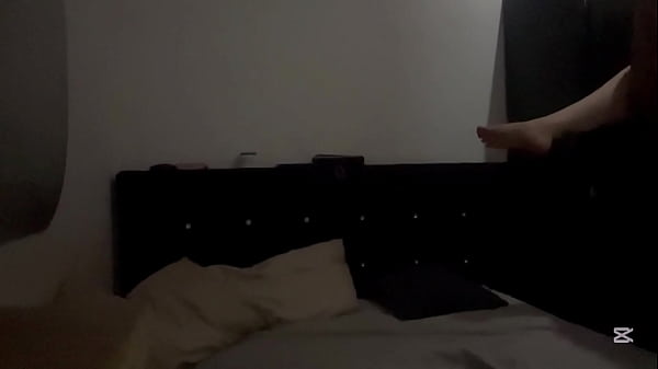 Madura con tetas grandes se monta madura culona gime se viene en cuatro 