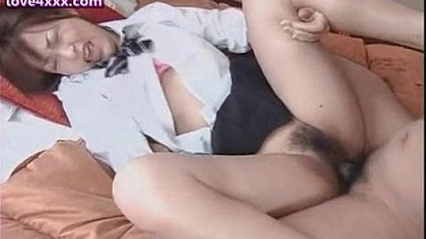Asian chick doing blowjob and getting hammerd 