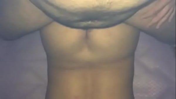 Play MP4 - Macho fodendo o novinho