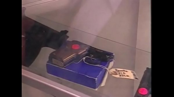 Play MP4 - Armed bitch Stephanie Swift gets her cunt eaten and fucked by a horny guy