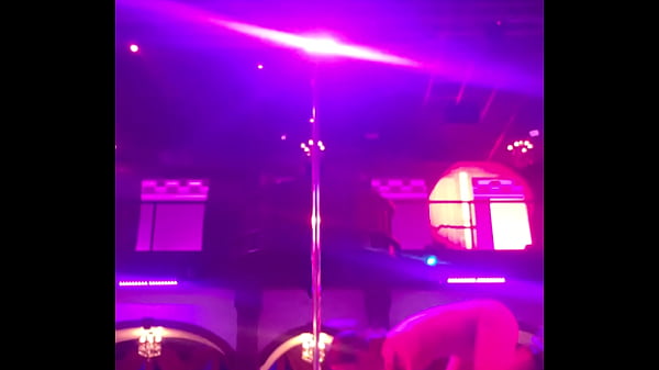 Play MP4 - Destiny Mae entire dancing set with a long stripper pole at the Oval Office&excl;