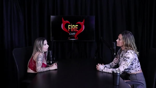 Achou louco mulheres submeterem outras mulhres a certas coisas, e comentou sobre as censuras nas redes sociais - Ang&eacute;lica Morango (WATCH ON: SHEER/RED) 