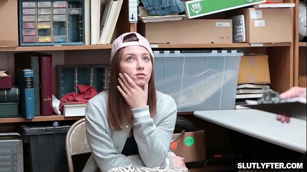 Play MP4 - Sweet horny babe Hayden Hennessy having a huge meaty cock