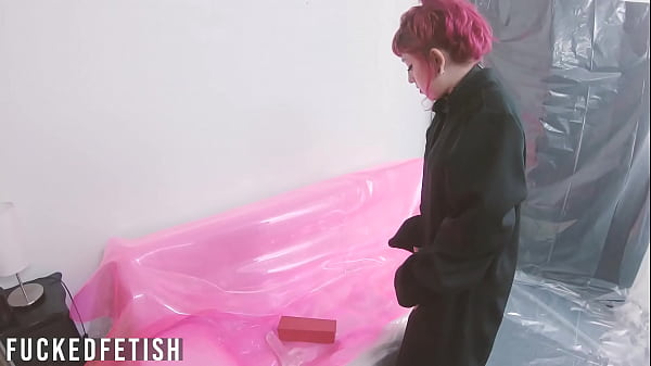 Nonton Free Red Head Anal Trainning thumbnail