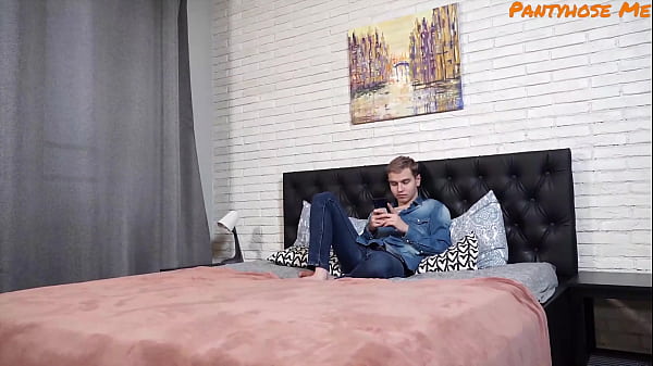 Nonton Hanna Rey Wearing Black Pantyhose Fucks Young Guy With Bwc In Passionate Sex thumbnail