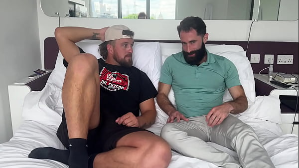 Play MP4 - I RECORDED MY BOYFRIENDS FIRST GAY EXPREINCE WITH AN AMERICAN