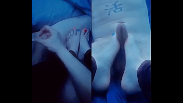 Handjob footjob split screen 