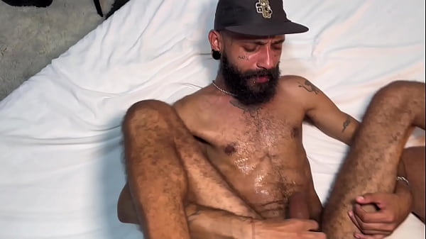 Ladrao Tentou Roubar O Gord&atilde;o E Foi Punido Rola No Cu. thumbnail