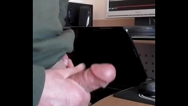 Handjob in front of a beautiful hairy pussy, nice cumshot, 