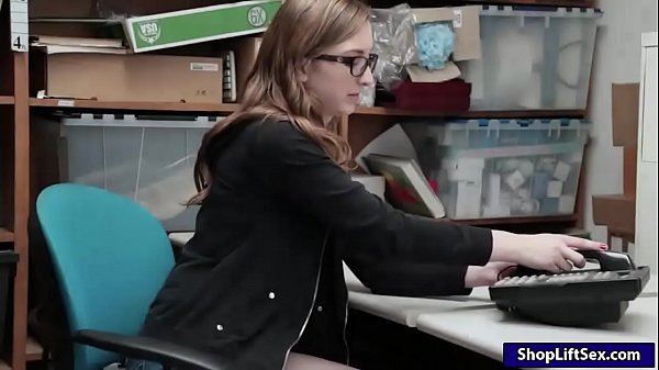 Nonton Suspect Gracie Caught Stealing Backpack thumbnail