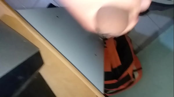 Play MP4 - Paja contra el televisor