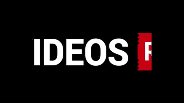 Nonton Feuilles Dans La Chatte Donnant Une Pipe Sur Un Gode thumbnail