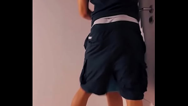 El Repartidor De Pizza Toca A Mi Puerta Y Que Macho Me Ha Follado thumbnail