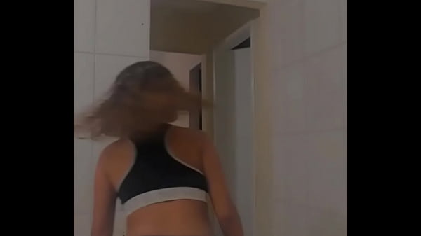 novinha de 18 anos rebola pra c&Acirc_mera
