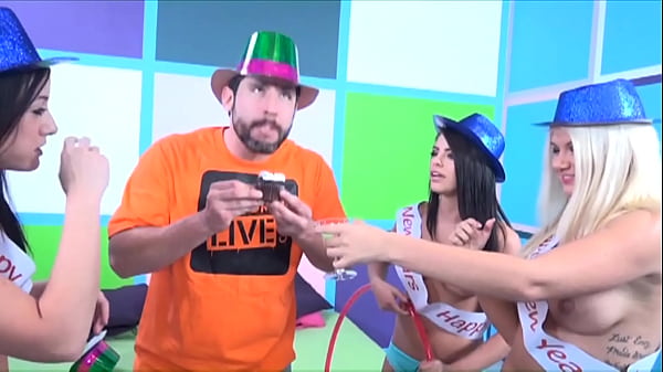 A Fuck A Fan Orgy With An Amateur Guy And 3 Pornstars. Amateur Guy Having Great Time With Adriana Chechik, Jennifer White And Laela Pryce. Porno Dan Makes This Guy's Dream Come True! thumbnail