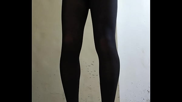 高跟黑丝 thumbnail