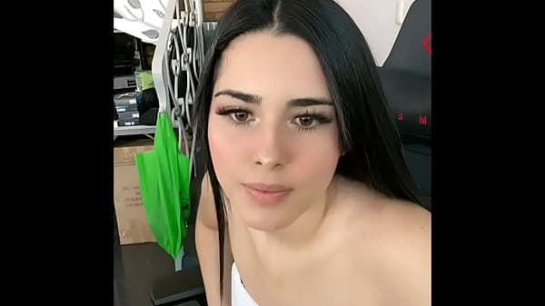 blanqui&ntilde;osa ense&ntilde;a calzon y culo DESCUIDO 