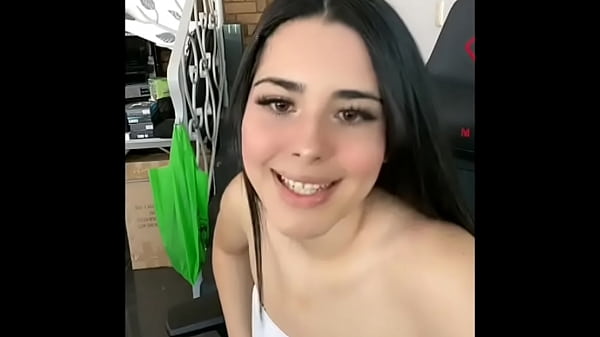 Play MP4 - CULONA de piel blanca