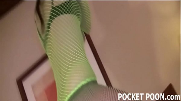 Shootyour hot cum right on my cleavage