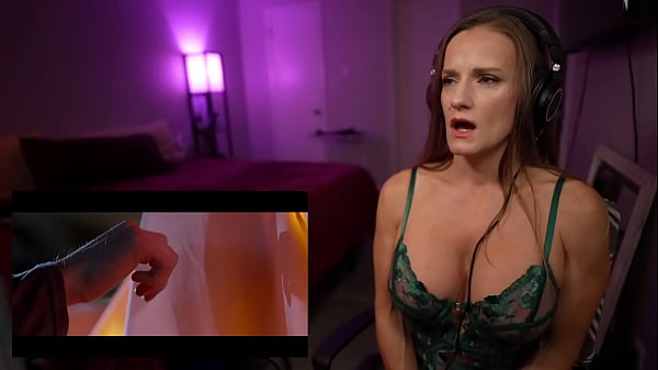 Muscle Mommy Reacts Trick_R Treat_Was Not_What I Expected