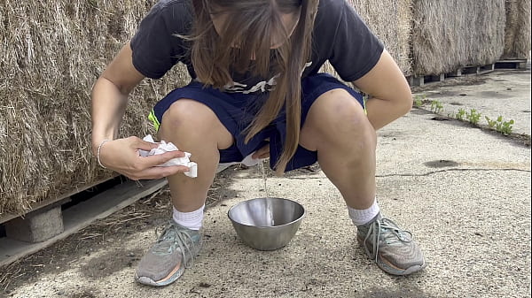 24 Hours Of Peeing And Pissing thumbnail