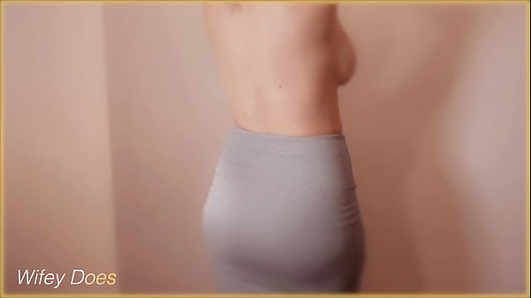 Play MP4 - After work dance and lingerie try one