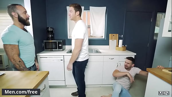 Play MP4 - Fit hunks &lpar;Casey Jack&comma; Connor Maguire&rpar; living a fantasy - Men&period;com