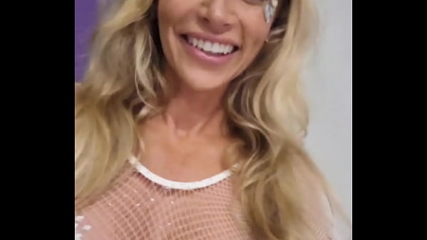 Met a Stranger on_the Dance floor_and took off the condom_for a dirty creampie