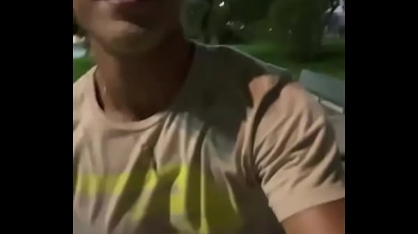 A &uacute;ltima vez que tinha andado de patins eu tinha at&eacute; que andei bem n&eacute; kkkk foi incr&iacute;vel 