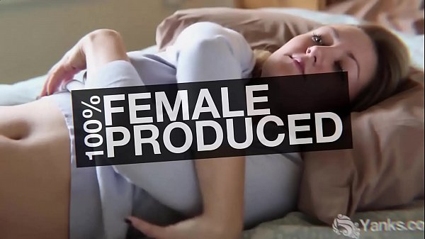 Nonton Yanks Beauty Alex Starr Toys Her Twat thumbnail