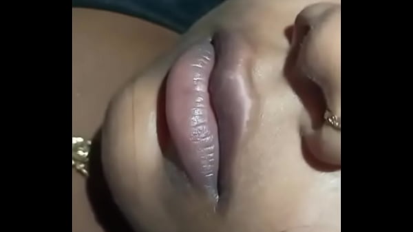 Desi hot lips