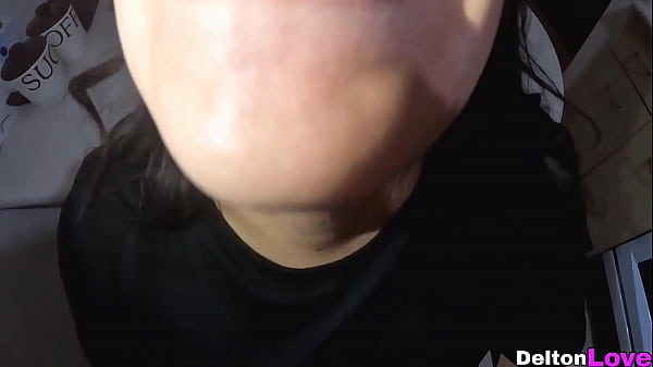 Play MP4 - POV&colon; Mi novio me abre de piernas en la COCINA y me mete su GRAN POLLA