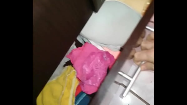 Las tanguitas de hilo de mi jefesita 