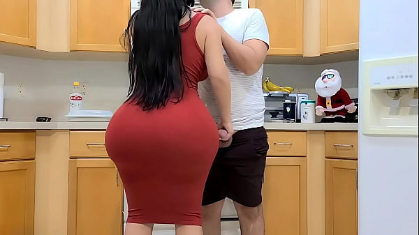 Play MP4 - Se coje a su madrastra culona en la cocina