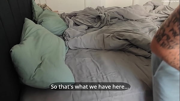 Nonton Wrong Hole!!! It Hurts, Pull It Out! thumbnail