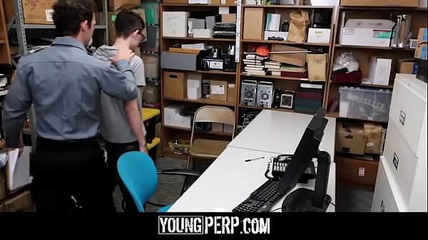 Play MP4 - Small teen boy first time bareback