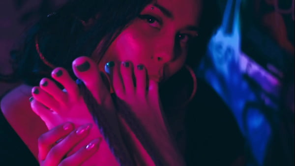 These_Girls Are Horny_For FeetAnd Tickling Fetish