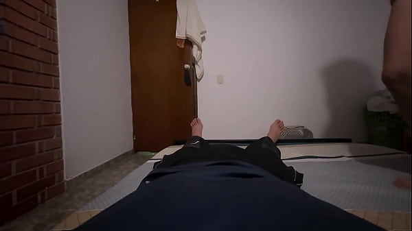 Nonton Chica Cachonda Se Deleita Chup&aacute;ndome La Verga Y Trag&aacute;ndose La Leche thumbnail