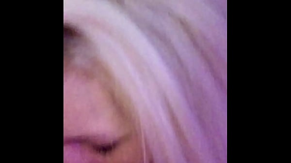 Blow job skills by blonde goddess 