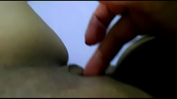 Play MP4 - GreludaMasturbando