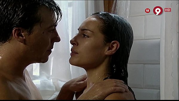 María Almudéver desnuda enCien maneras deacabar_con el amor