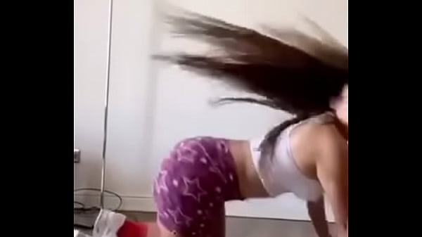 Dance sur snap d&rsquo_une twerkeuse