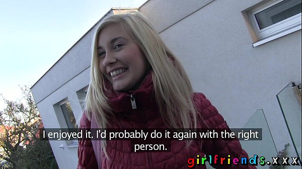 Play MP4 - Girlfriends catch up and make amateur homemade lesbian sex tape