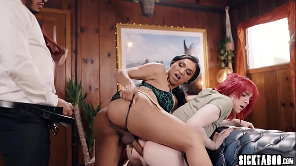 MILF Latina Jessy Dubai licked teen shemales Jean Hollywood ass before guy came and fucked her ass