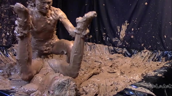 Nude mud wrasslin compilation