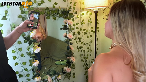 Play MP4 - Mi hermanastra me pide que le ense&ntilde;e como conquistar a un hombre y le ense&ntilde;o como follar