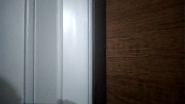 Espiando_a novinha tomando banho_karen oliver