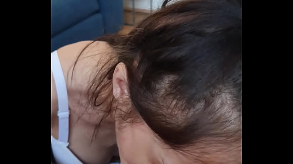 Play MP4 - Knees Down&comma; Throat Open&colon; Candie Cross&rsquo; Condom Blowjob Breaks Her &lpar;CFNM Ball Worship to Cumface&rpar;